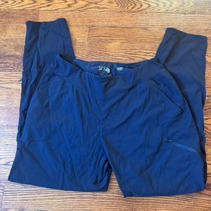 super nice mountain hardware hiking